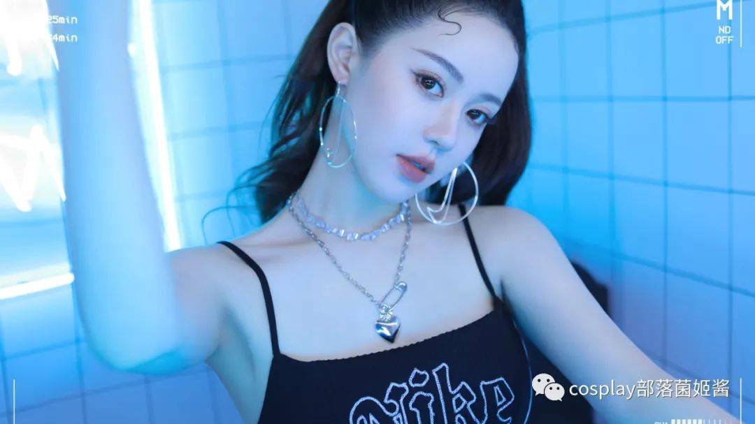 jk少女:复古未来主义_@soka_wb_摄影