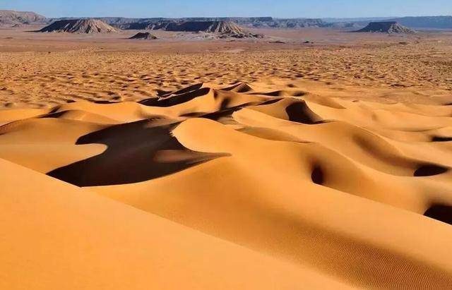 如果挖空撒哈拉的沙子，还能剩下什么？ 这里一直都是沙漠吗？