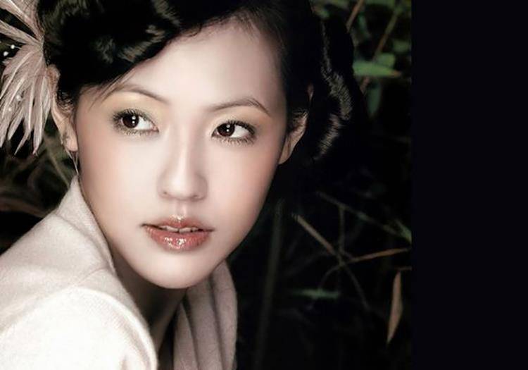身材小S女儿被赞“高级脸”！为何长得“丑”的脸被称为“高级脸”？