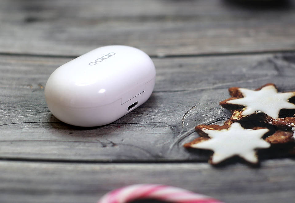 原创豆状设计定位亲民oppoencow31灵动版真无线蓝牙耳机