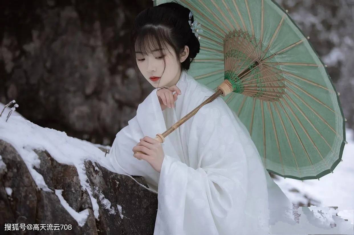 七绝《寒冬雪意》