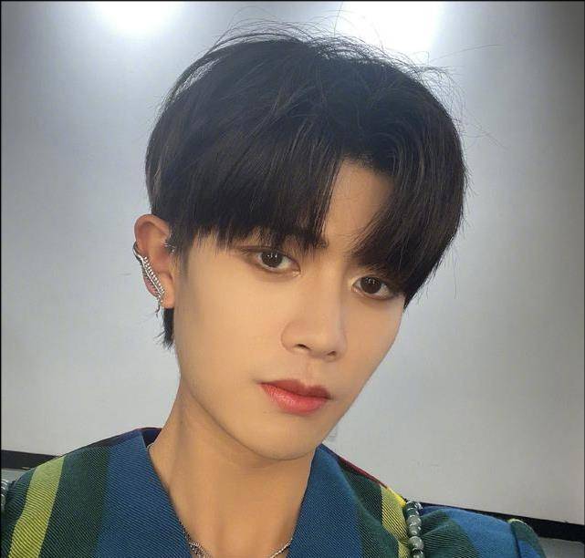 梦想|《嗨放派》最后一期收官，任嘉伦再现舞台唱跳，又被他帅到了！