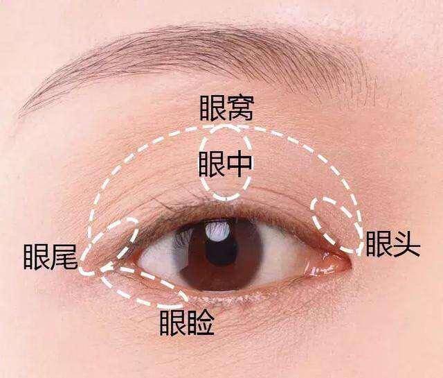 t恤瑜伽裤就是非常的百搭和显瘦,它的上衣非常的简单一件t恤就可以轻松驾驭