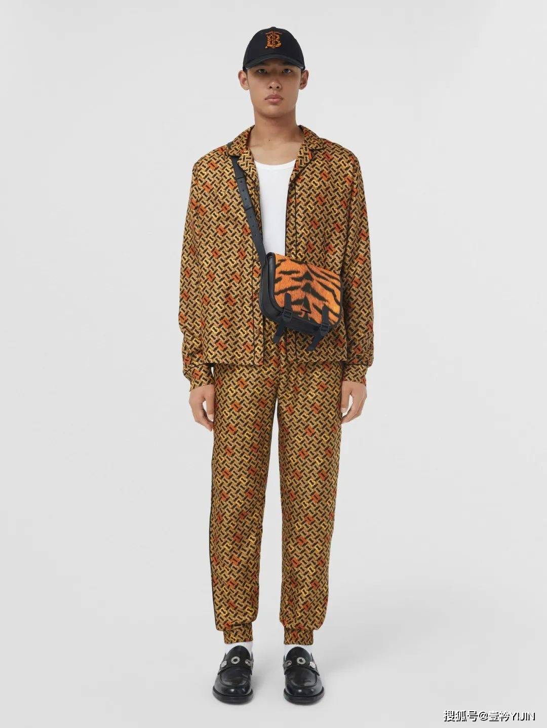 �ݳ�Ʒ����֮��Ļ����޶�PK,˭Ӯ��?