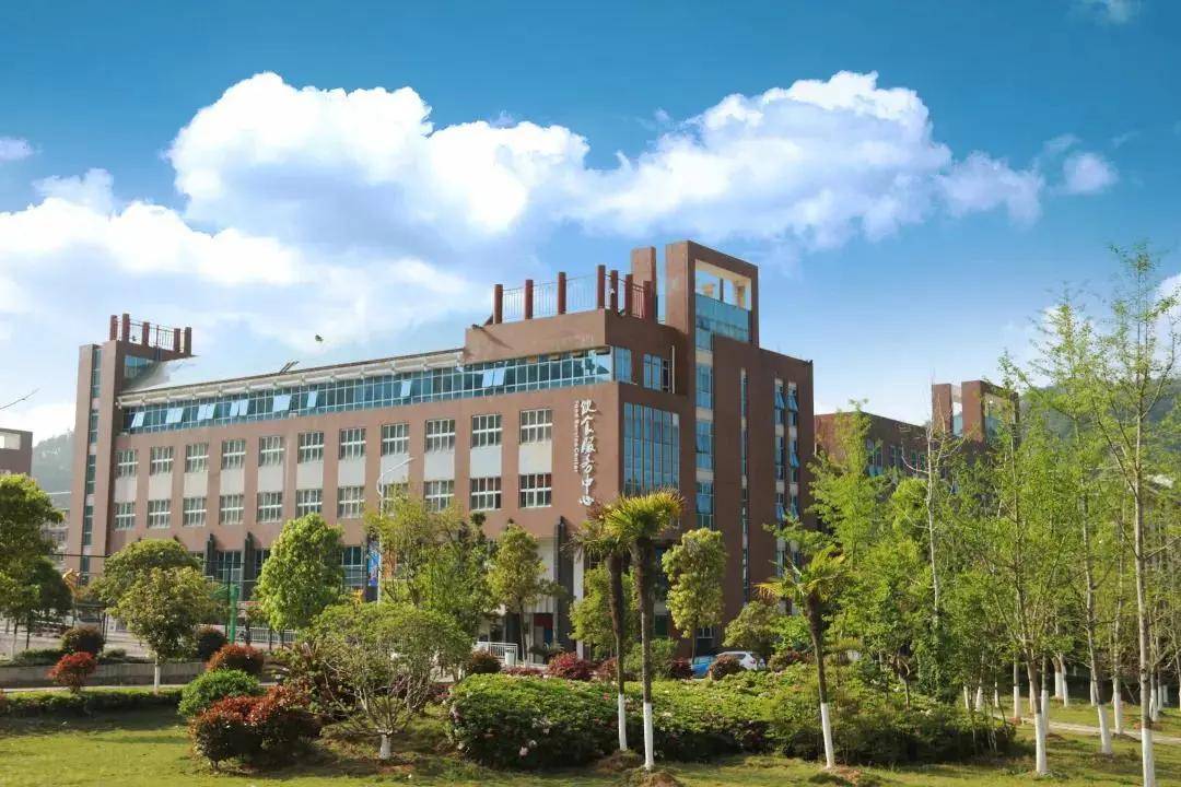 张家界航空工业职业学院单招简章2022单招考生参考