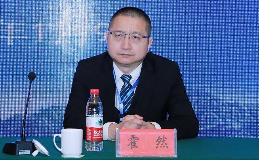 吴军成作为新当选的主任委员进行了表态发言,他说,学