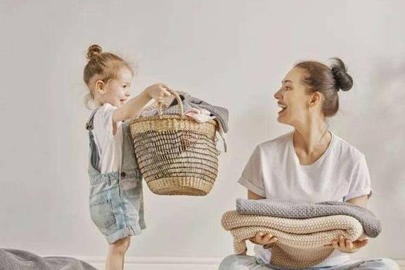 独立|一位10岁男孩的早晨火了,刺痛无数父母内心:别再做“毒”父母