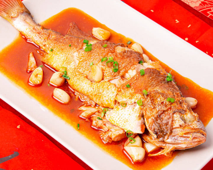 年年有鱼这句吉利话是能吃的红烧黄花鱼年夜饭必备大菜来了