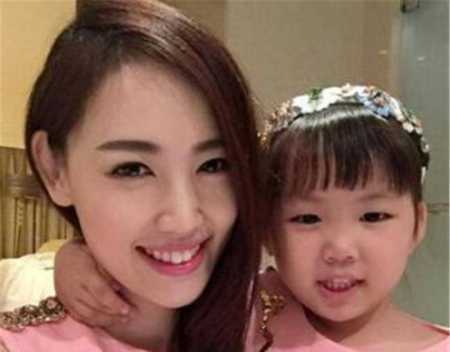 王宝强女儿现状最新消息 0e75b6c93e894eabbef2b6213cc0a04e.jpeg