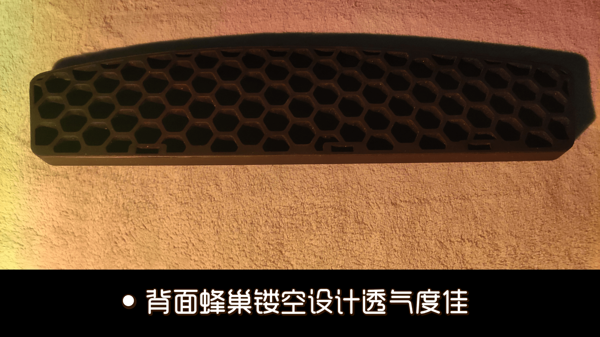 效果|长相布局奇特的X-Bows人体工学机械键盘吸引了我