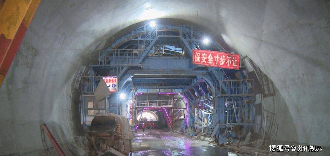 短短14公里挖了12年,耗资2800亿的大柱山隧道,修建难度到底有多大