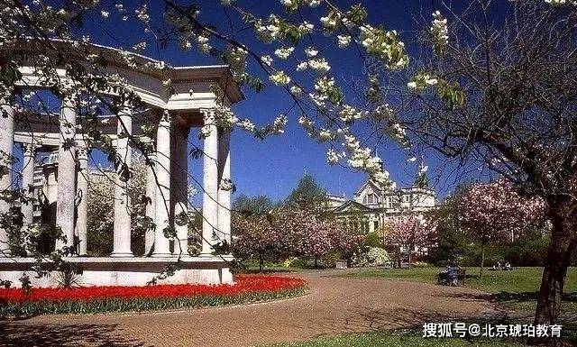 英国传媒专业大学排名_英国传媒专业申请条件_英国传媒专业名校推荐