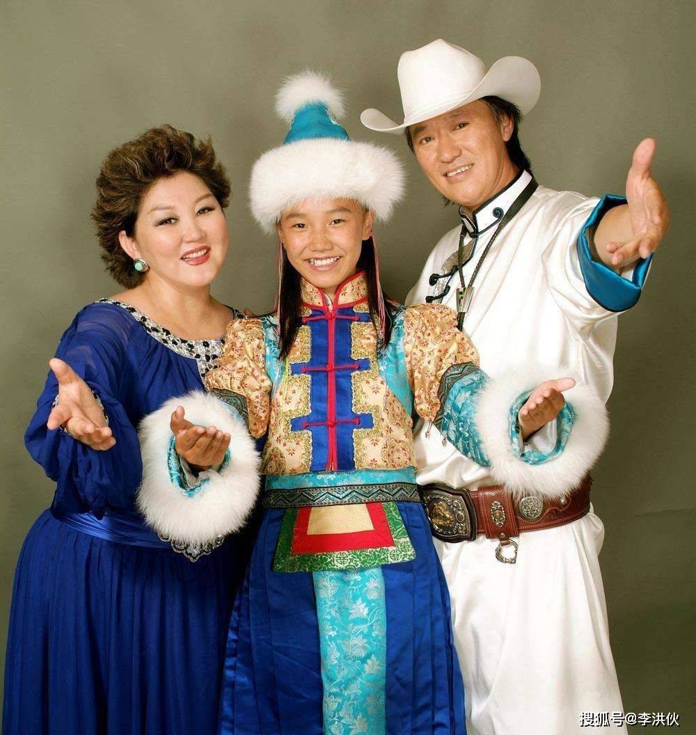 原创春节热曲吉祥三宝演员现状爸爸去世妈妈隐退小女孩升级当妈