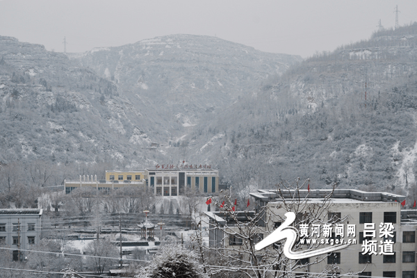 风景线|孝义：瑞雪兆丰年 山村更美丽