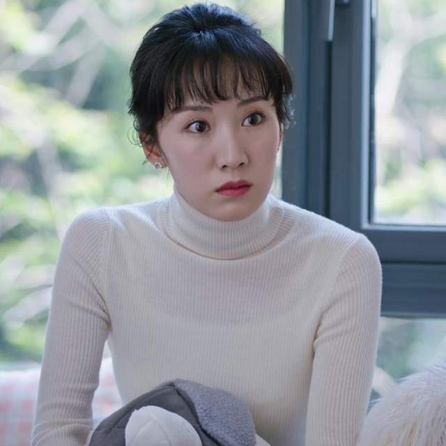 因为|13年前《蜗居》一夜成名，第二年嫁富商老公，李念如今怎么样了？