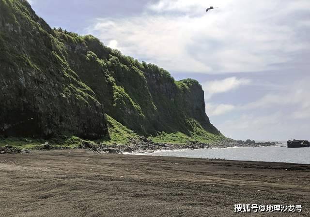 岩浆|从火山喷发的类型来看,这次汤加海底火山喷发属于哪种类型?