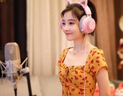 结局|“斗鱼一姐”冯提莫，30岁就这样写好了她的结局