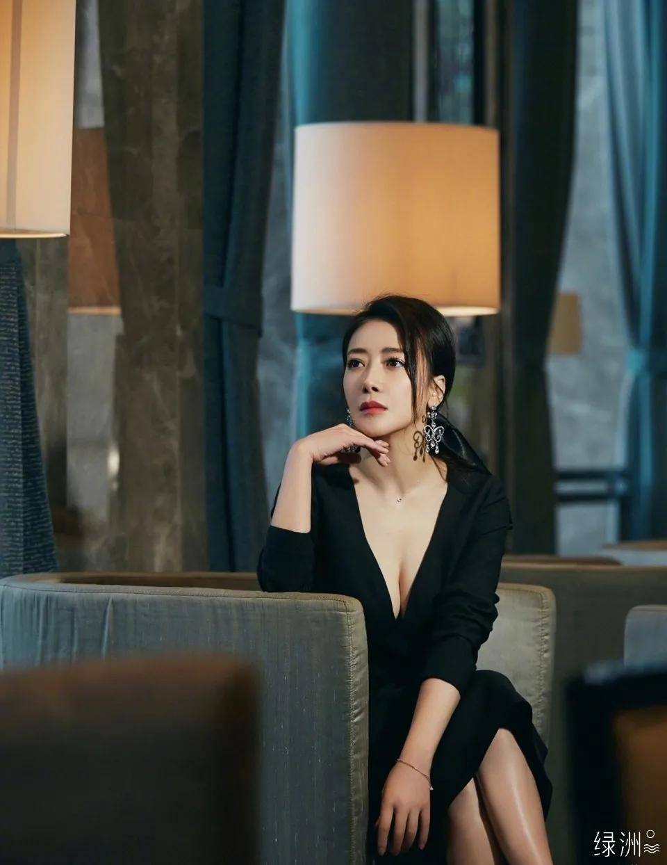 身材陈紫函高清美图，身材真棒