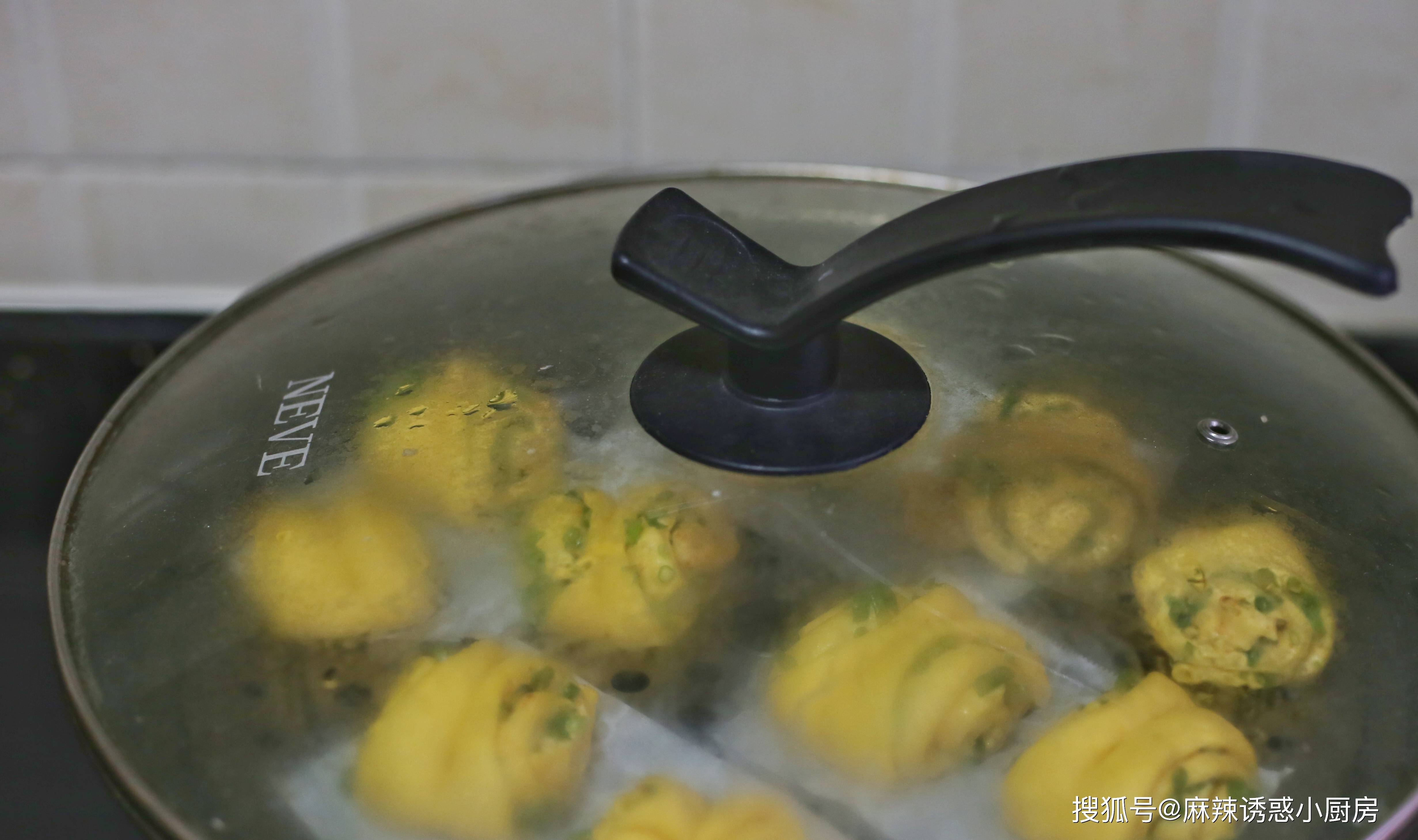 葱花|花卷别只会放葱花，加点它，香气翻倍，口感极佳，孩子一次吃3个