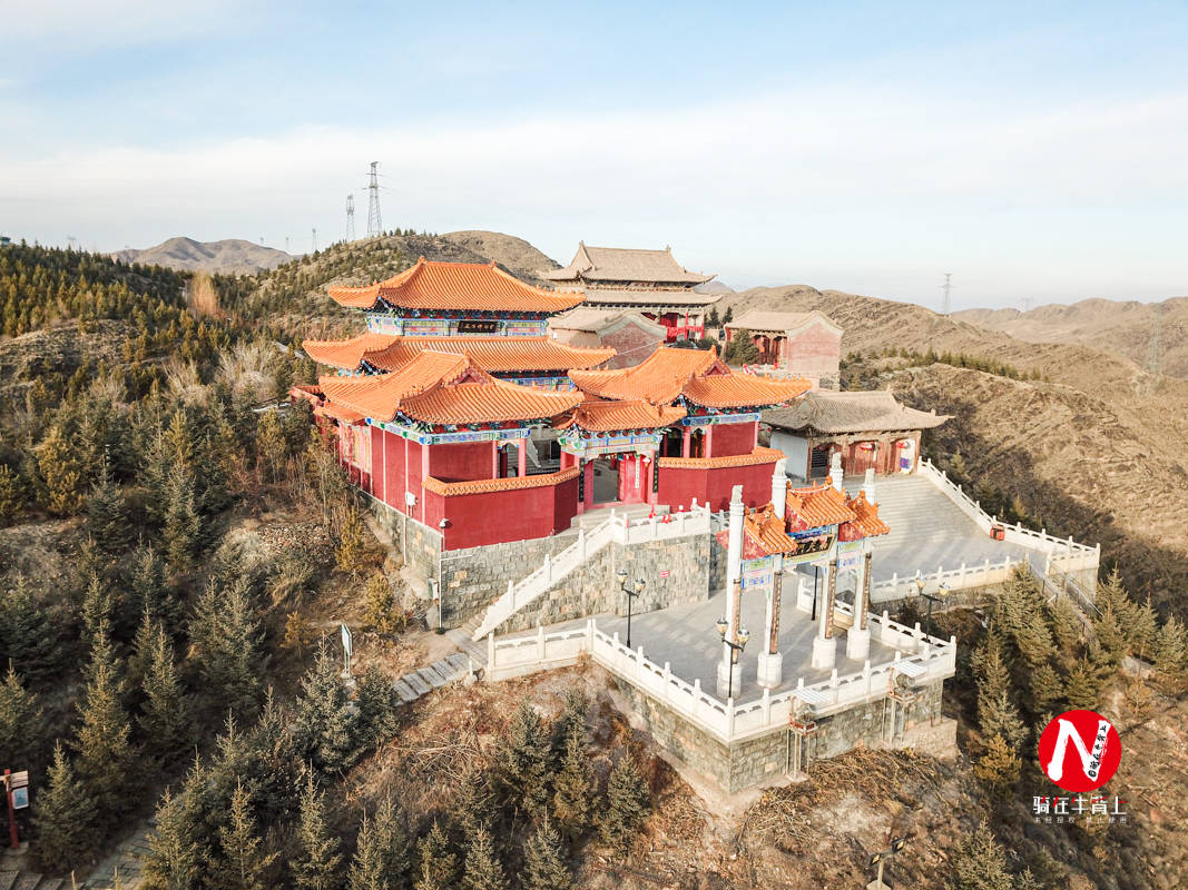 景区|武当山不止湖北有，金昌北武当不仅能看风景，还能游览佛教圣地