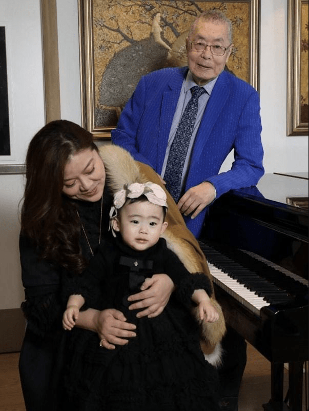 著名的钢琴大师 f6a8ece09ab8465babc862073926cf22.png