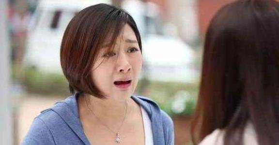 进行25岁女白领查出乳腺癌，连声大哭，没想到这种漂亮“玩意”惹的祸