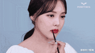 巅峰温碧霞年轻时的妆容绝了,30年前凭港妆登上颜值巅峰,惊艳了众人