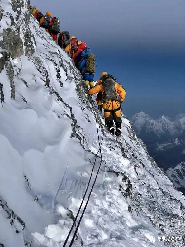 跌宕起伏一片痴心首位尼泊尔女性攀登珠穆朗玛峰的故事