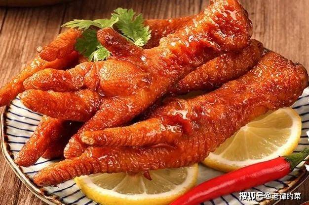 虾皮不管有钱没钱,建议女人多吃5种食物,含胶原蛋白高,常吃显年轻