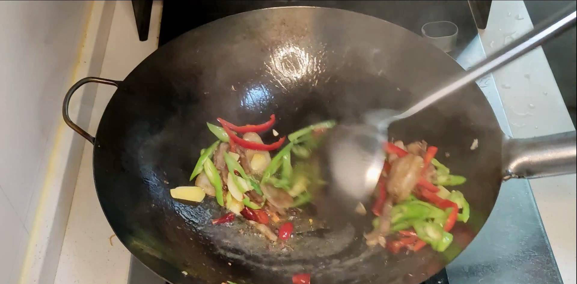 姜片|強身健體 茶樹菇炒肉，不加味精自來鮮 抗氧化 增強體質(zhì)防感冒