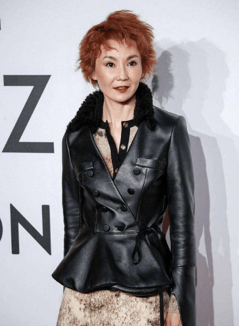 原创脸部凹陷如鬼，脖子青筋暴起，这些暴瘦的女星，自己不害怕吗？