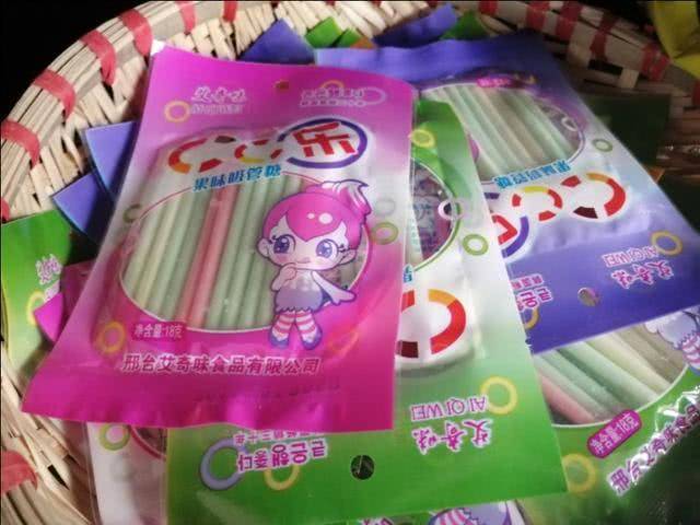 小时候|14种童年“小卖部”零食，有的“已停产”，看一眼戳中“泪点”