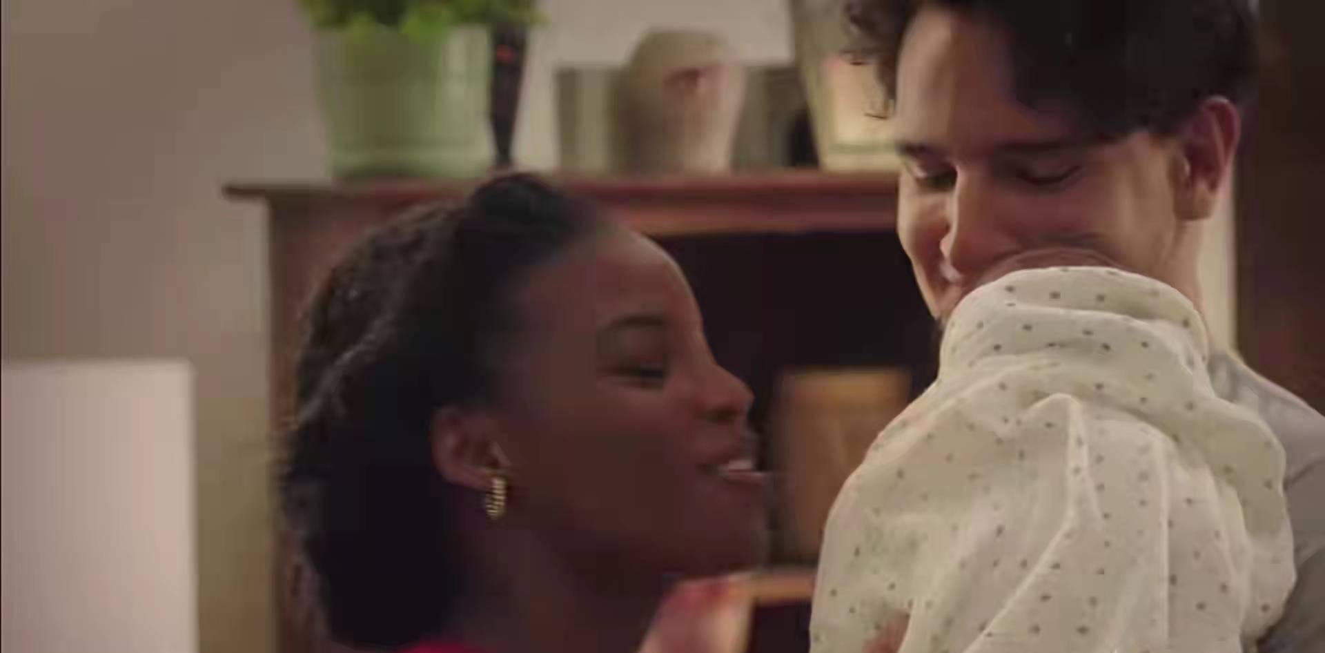 角色|科幻美剧:女律师穿越到16年后有了读心术,女儿长大,丈夫另娶