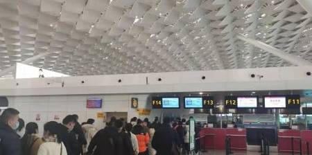 飞机场是不是有免费充电地方 b0d1919f2cd34f8a835960bb5d163527.jpeg