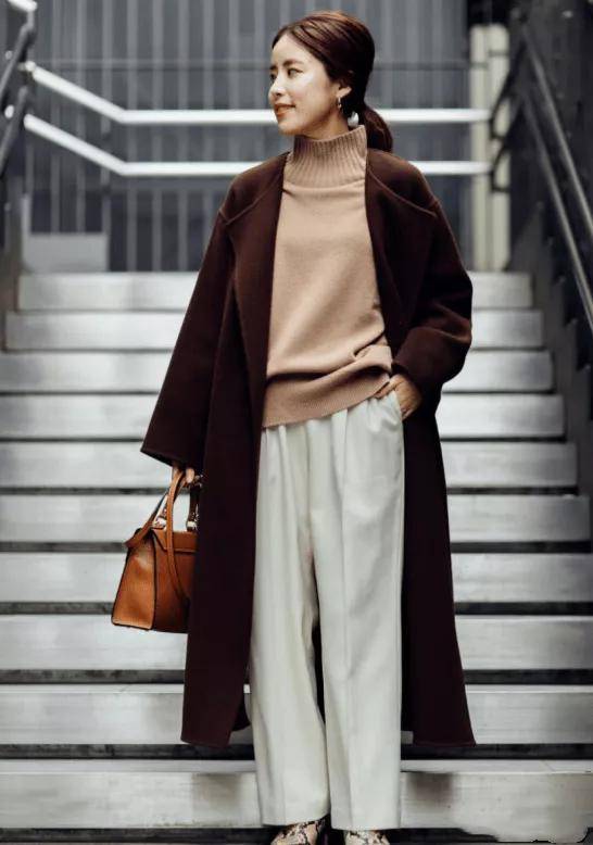 棕色 跟着日本小姐姐学大衣穿搭,温柔又优雅