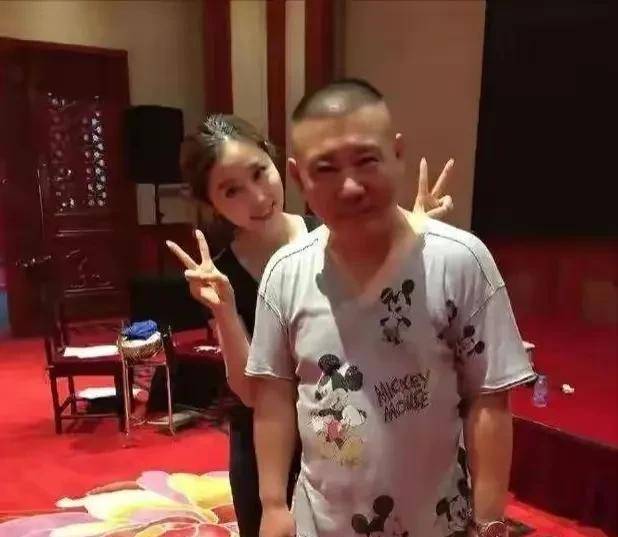 小人|王梦婷生女是谁的？郭德纲书法“大年初五，捏小人的嘴”写错了吗