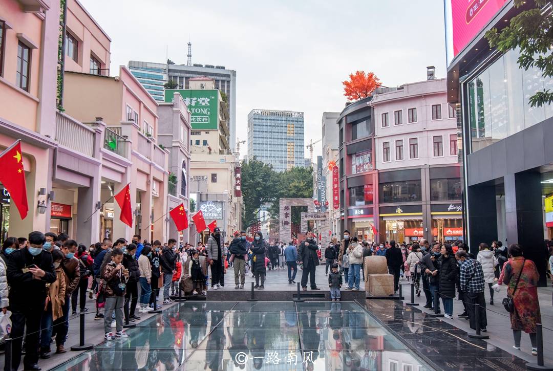 广州|广州老牌步行街，曾经由热闹变萧条，新春期间人气比珠江新城还高