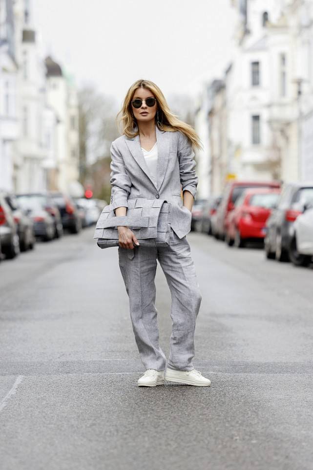 套装 今年春夏流行色，简单低调的极致灰，让你一秒变高级