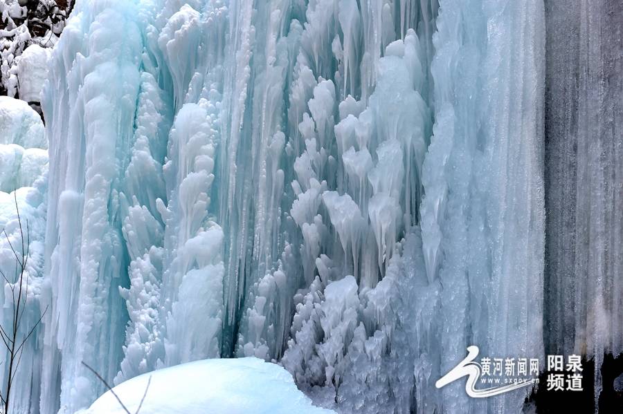 仙人乡|冬奥带火冰雪游丨山西盂县绝美冰瀑惊艳上线 错过需再等一年