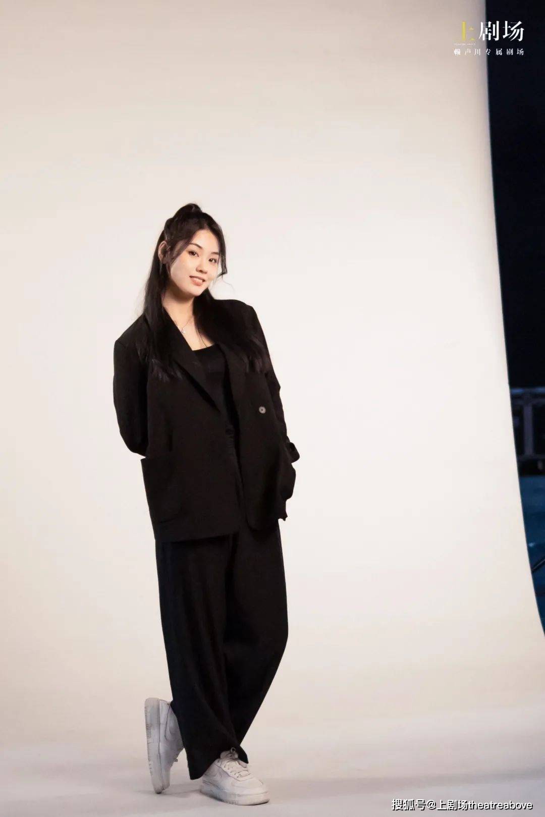 《暗恋》,不止谈情说爱_江滨柳_云之凡_太太