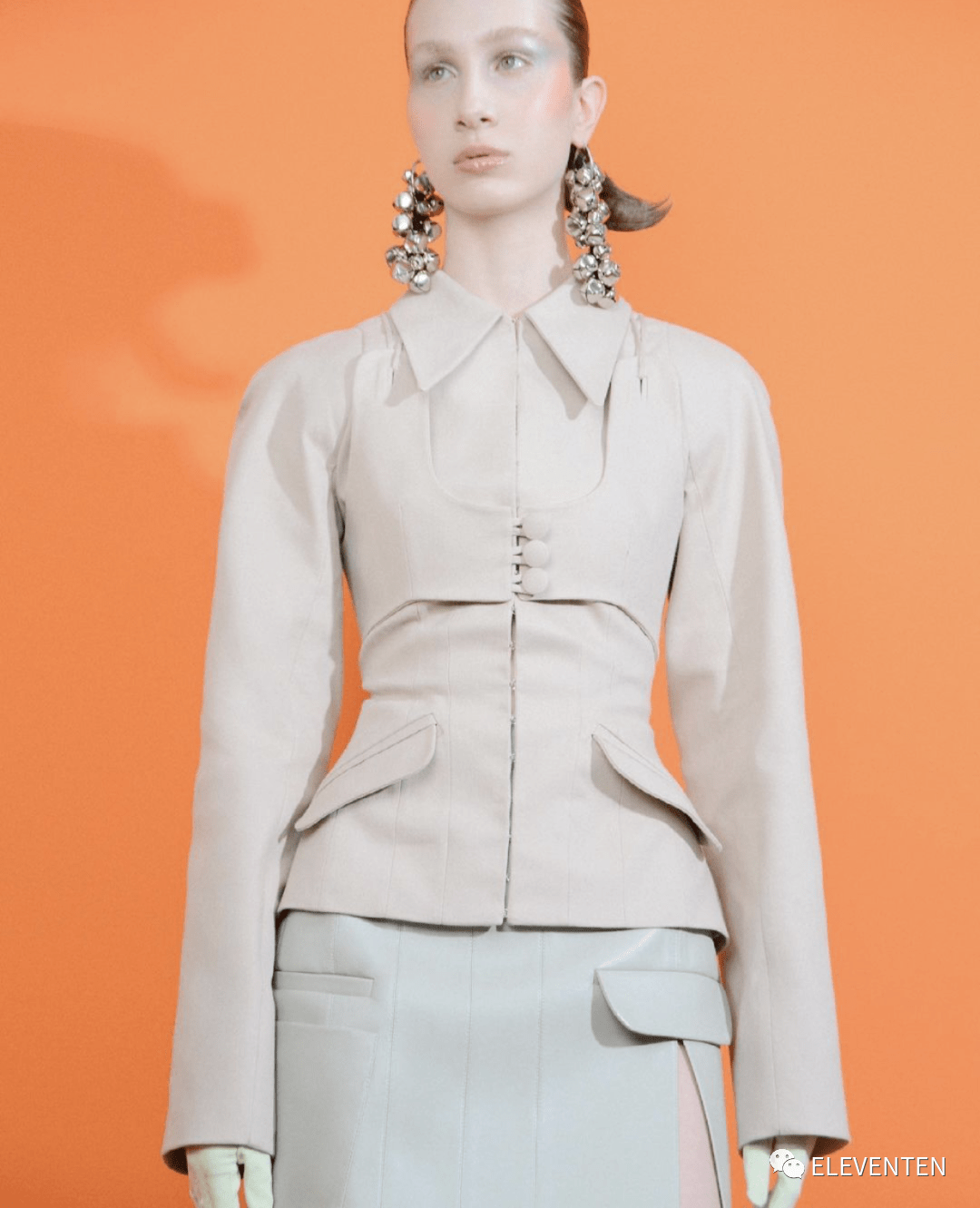 复古未来主义拥有尘世与梦幻的时装来自格鲁吉亚的批判者ladobokucha