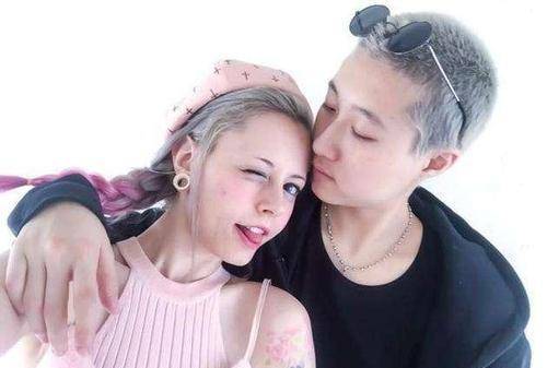 成龙女儿叫什么名 f79f1d514d2944a7b85f37c12fb0ac55.jpeg