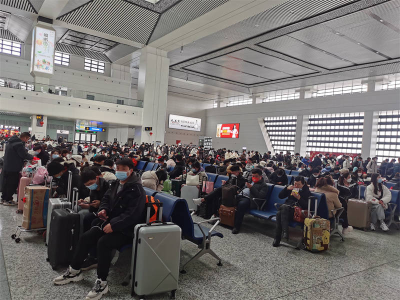 高铁阜阳西站单日发送旅客26950人次创历史新高
