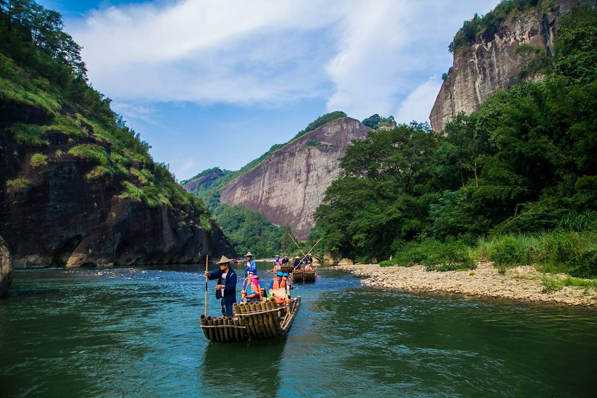 中国|不必去国外！国内最美的12个地方，个个犹如仙境，你去过几个？