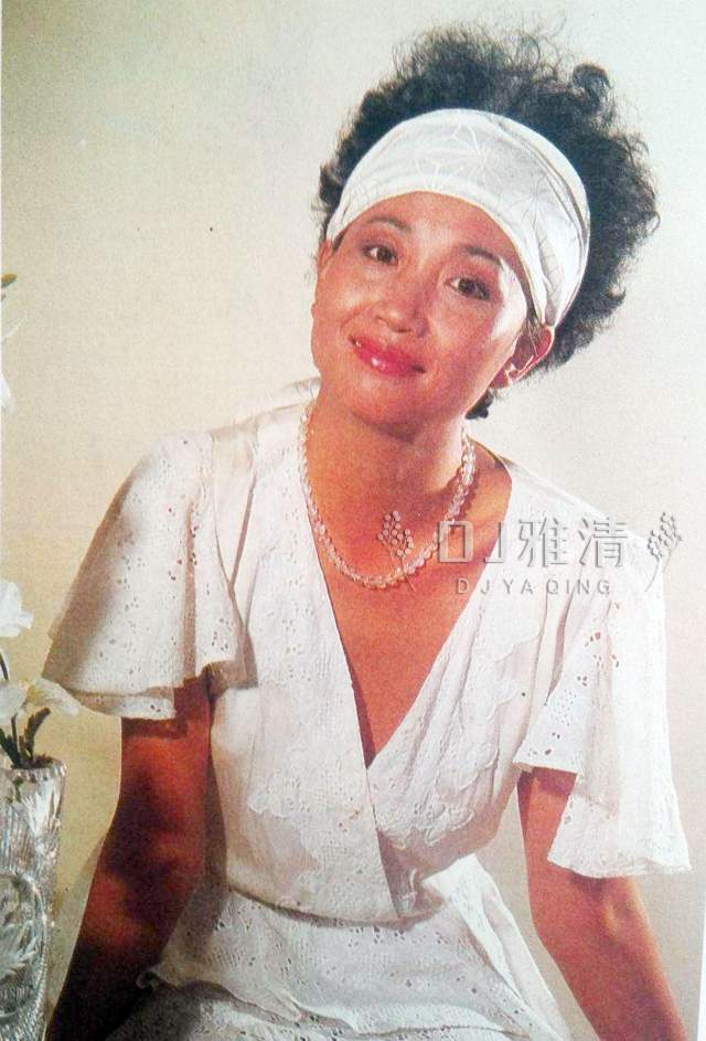 人世间中5位老戏骨年轻时有多美看看这组老照片就知道了
