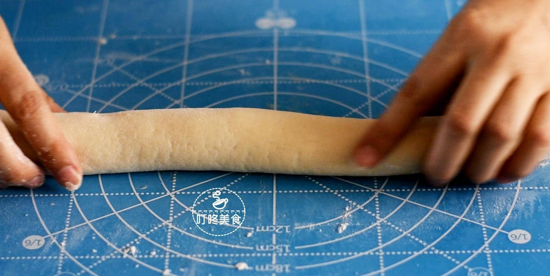 蒸屉|孩子不吃早餐，试试这样做，好吃好看又营养，儿子一次能吃20个！