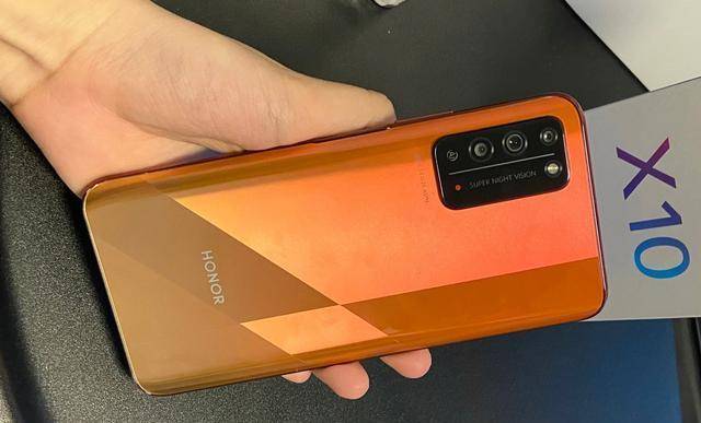 原创荣耀x10降到1359元荣耀x30抱歉再见了