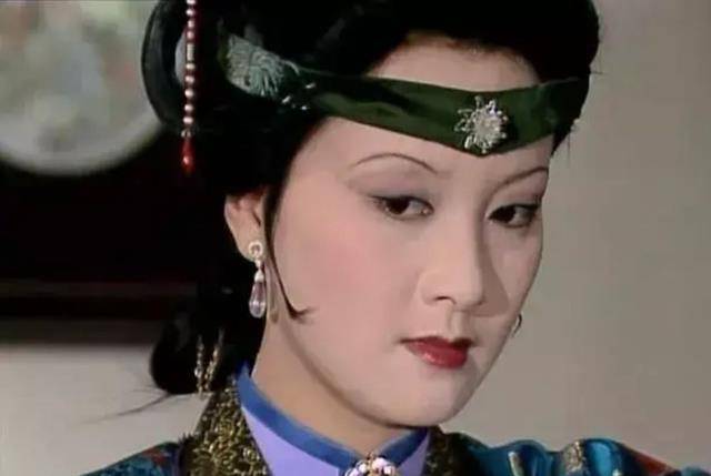 角色|87《红楼梦》杨树云的设计手稿，陈晓旭太像了，仿佛从画中走出来