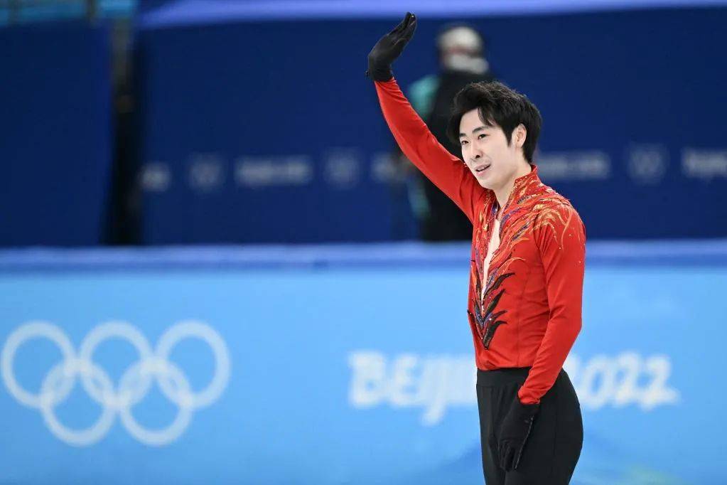 羽生结弦北京冬奥会后亮相冰场，羽生结弦冬奥会参加什么项目？