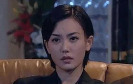 美人被网友集体大喊美过高圆圆，退出多年还能在49岁美出圈！